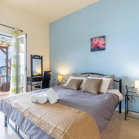 Nikos Seaside Appartement