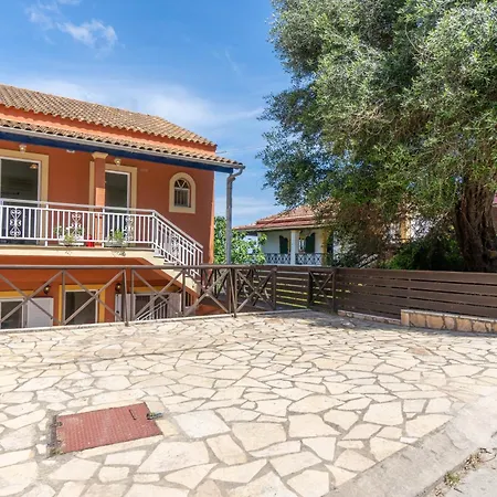 Nikos Seaside * Agia Pelagia Chlomou